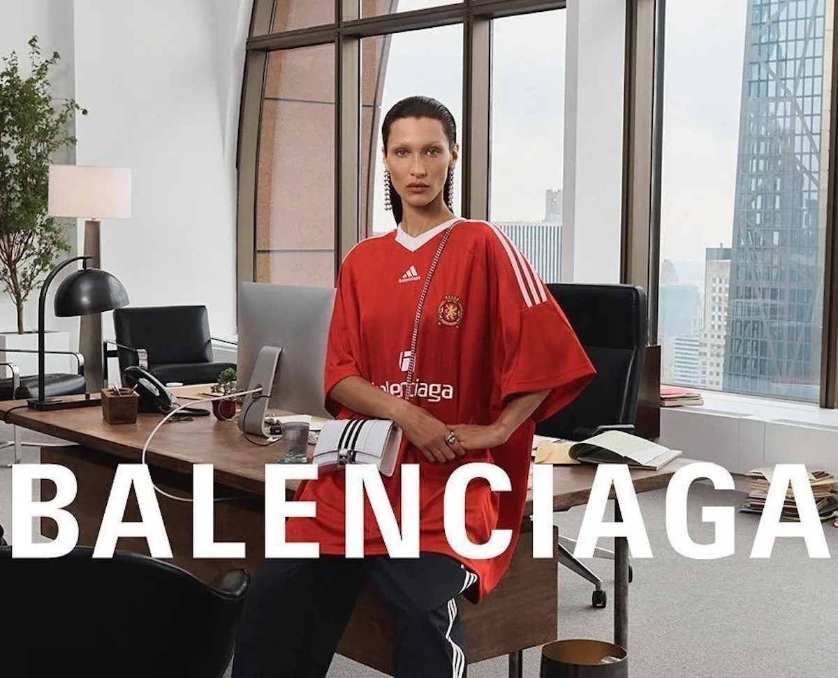 Η συνεργασία Balenciaga και Adidas είναι εδώ και ήδη ξεπουλάει