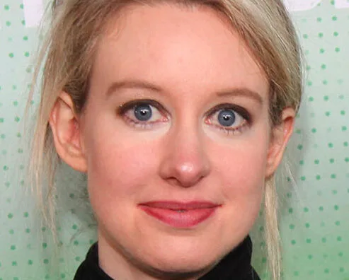 Elizabeth Holmes: Ο «θηλυκός Steve Jobes» βρίσκεται πίσω από τα κάγκελα της φυλακής λόγω απάτης