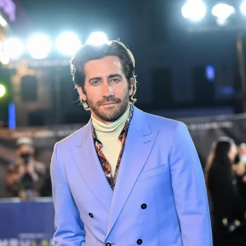 Ο Jake Gyllenhaal αποκαλύπτει ότι οι ερωτικές σκηνές με την Jennifer Aniston ήταν μαρτύριο