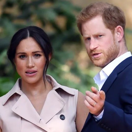 «Harry & Meghan»: Η αποβολή της Meghan Markle, οι αυτοκτονικές τάσεις και ο φόβος για τη ζωή τους