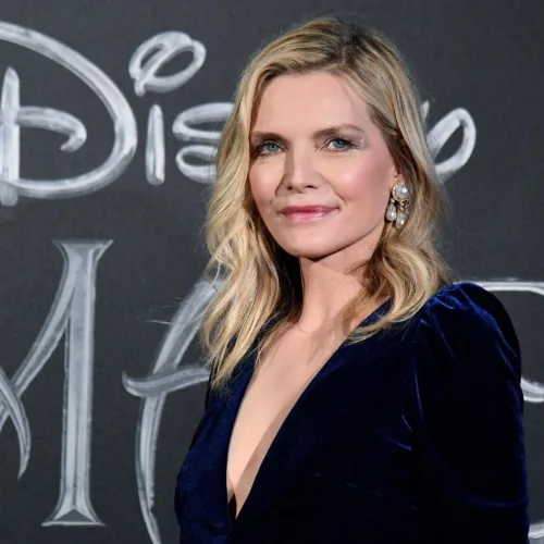 Η Michelle Pfeiffer αποκάλυψε πώς πήρε τον ρόλο της «Catwoman»