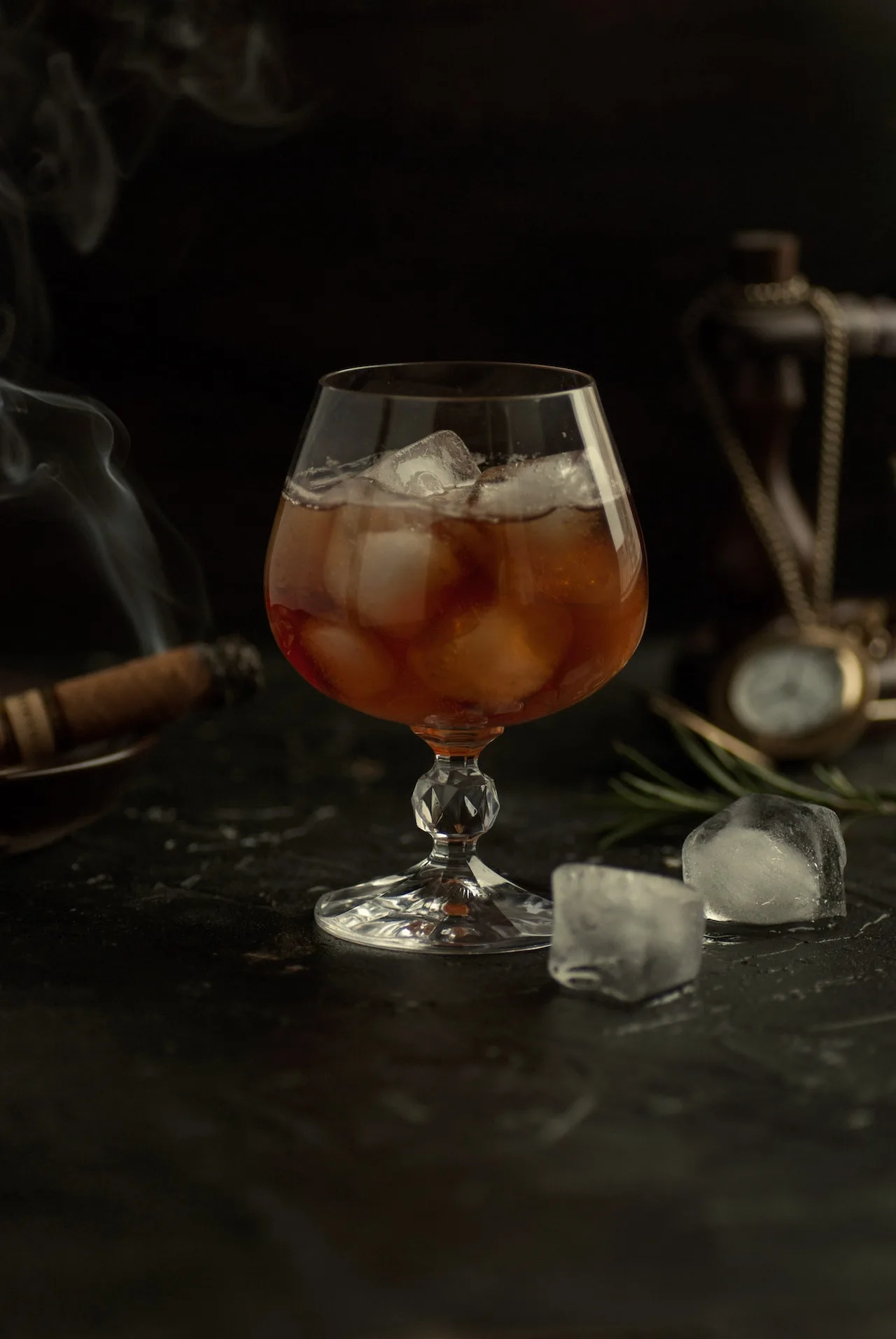 Φτιάξε «Bourbon-Campari Punch» και κέρασε τους καλεσμένους σου στο ρεβεγιόν