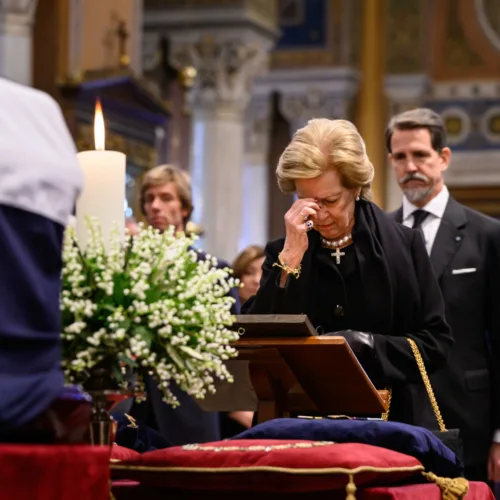 Κηδεία του τέως βασιλιά Κωνσταντίνου από την Μητρόπολη Αθηνών, Δευτέρα 16 Ιανουαρίου 2023. (POOL/ΝΙΚΟΛΑΣ ΚΟΜΙΝΗΣ/EUROKINISSI)