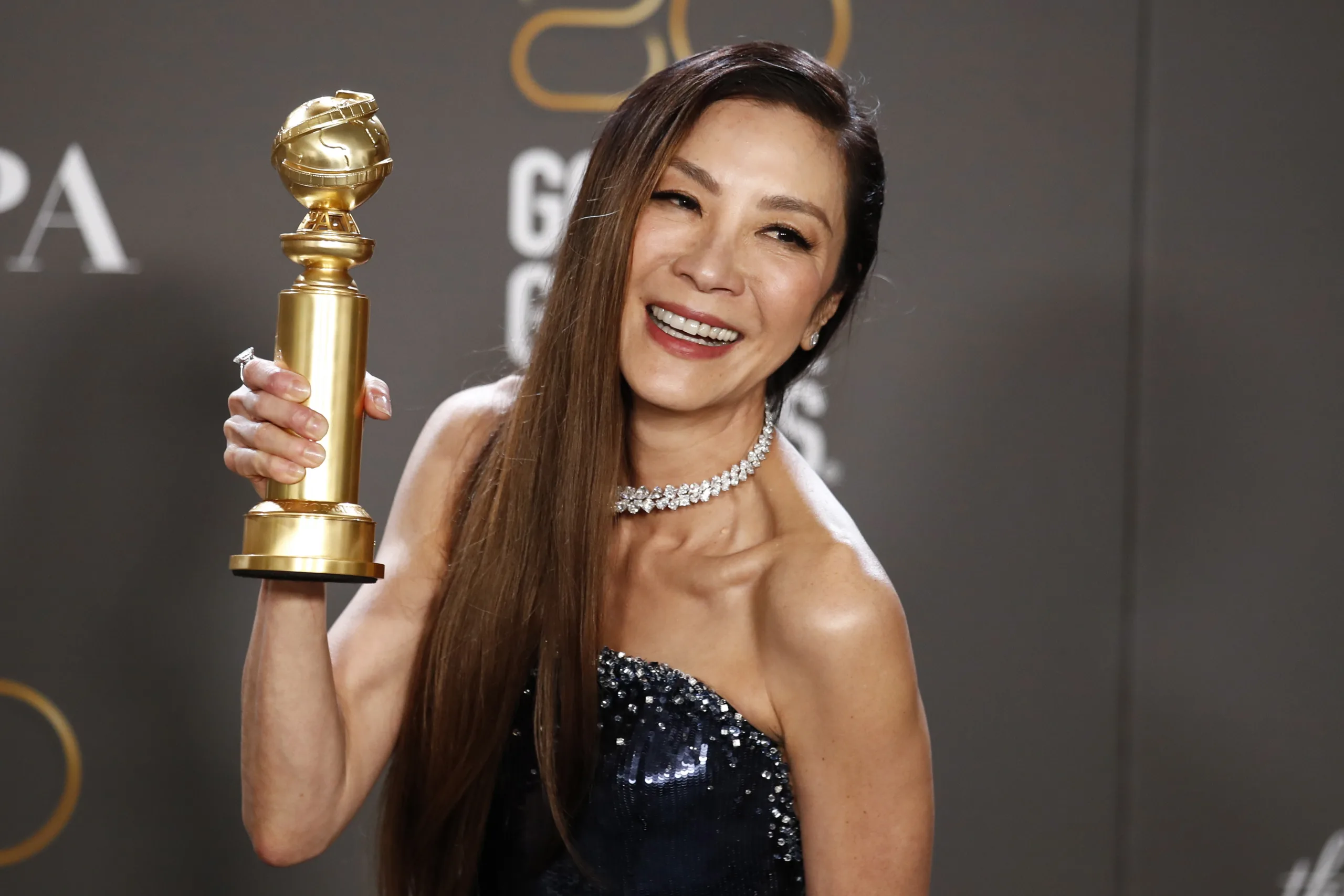 michelle yeoh βραβειο χρυσες σφαιρες