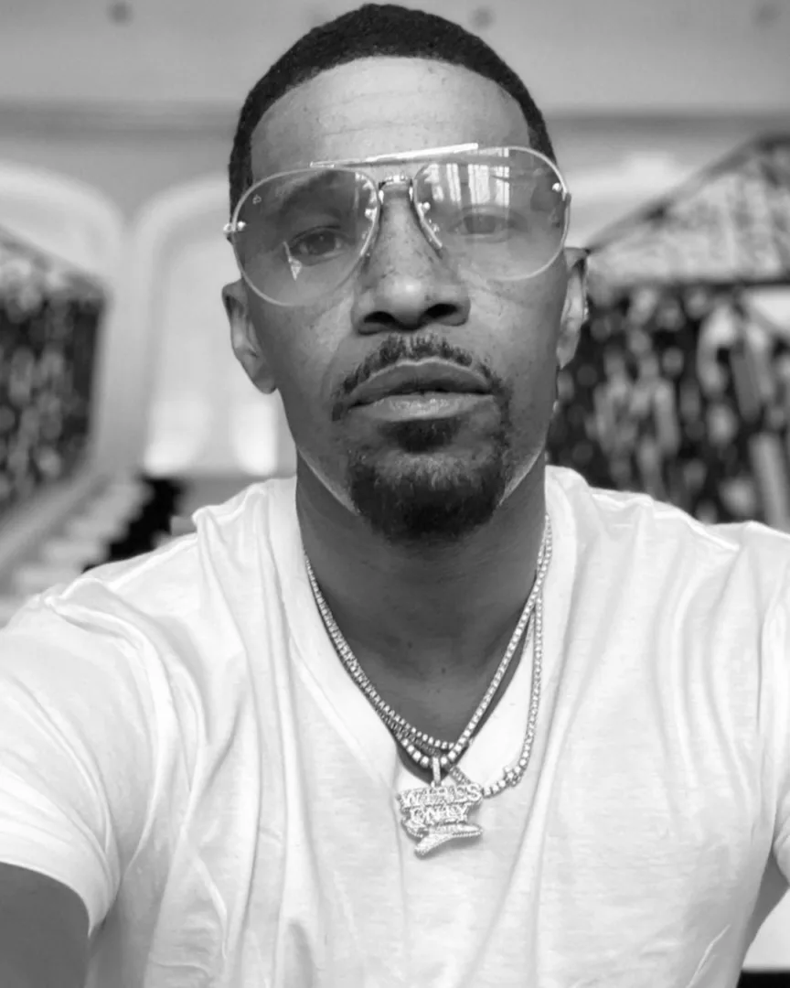 Η πρώτη ανάρτηση του Jamie Foxx στο instagram μέσα από το νοσοκομείο