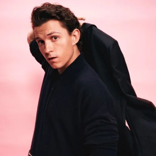 TOM HOLLAND