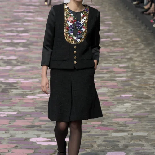 Το show FW'23 της Chanel Haute Couture είναι η επιτομή του παριζιάνικου στυλ