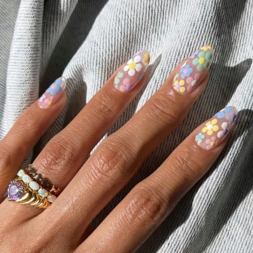 Sorbet Nails: Το διακριτικό μανικιούρ που «αγκαλιάζει» τις καλοκαιρινές αποχρώσεις