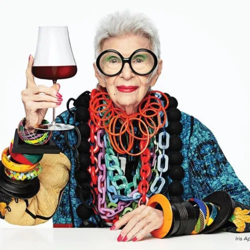 102 της η Iris Apfel