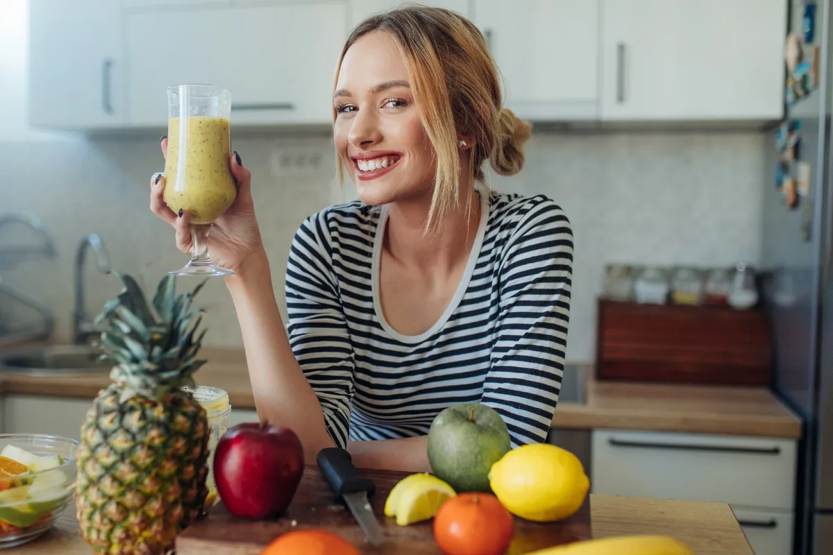 Το υγιεινό smoothie που θα ενισχύσει τον μεταβολισμό σου και σε βοηθήσει να χάσεις τα περιττά κιλά