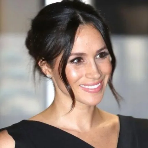 Meghan Markle: Η σχέση με το παλάτι σήμερα - Το τηλεφώνημα στον βασιλιά Κάρολο για τα γενέθλιά του