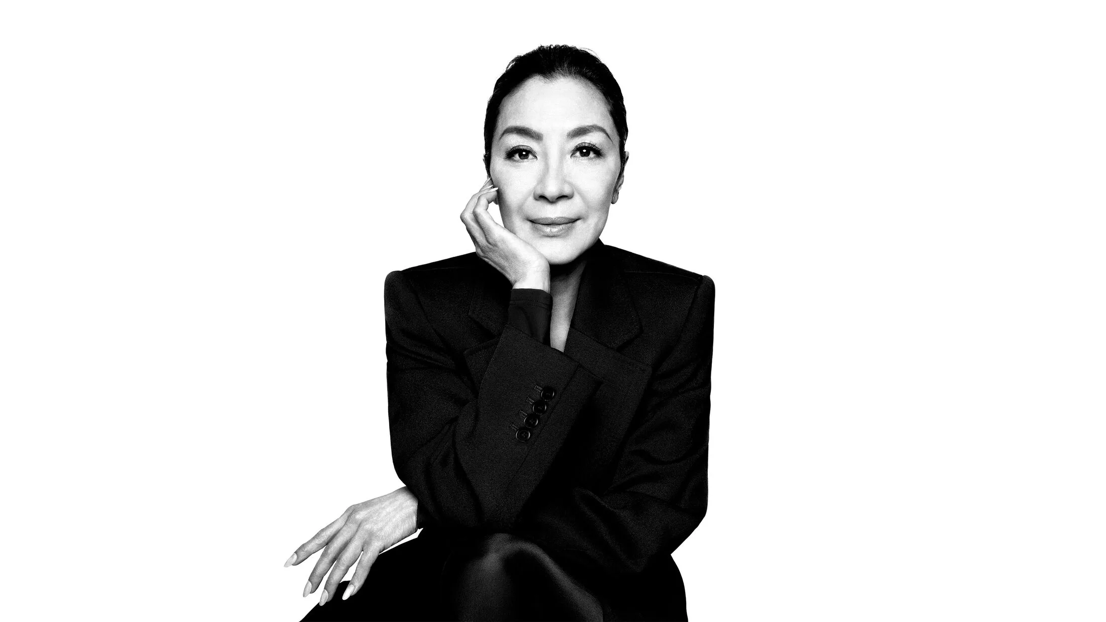 Η Michelle Yeoh είναι η Brand Ambassador του Balenciaga