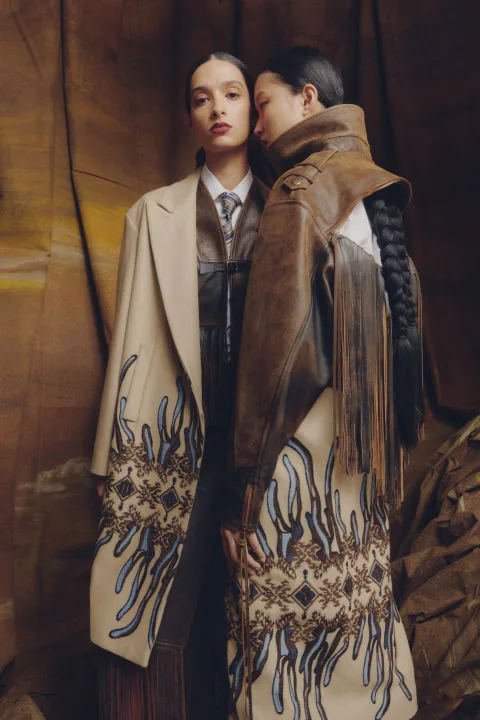 Η Pre-Fall '24 Antonio Marras αποτυπώνει την απεριόριστη φαντασία του καθώς ενώνει 2 πολιτισμούς