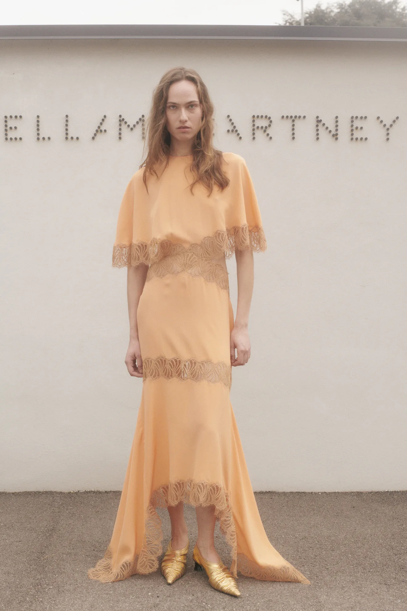 Η Stella McCartney δημιουργεί μια Pre-Fall 2024 συλλογή που υμνεί το ζωϊκό βασίλειο