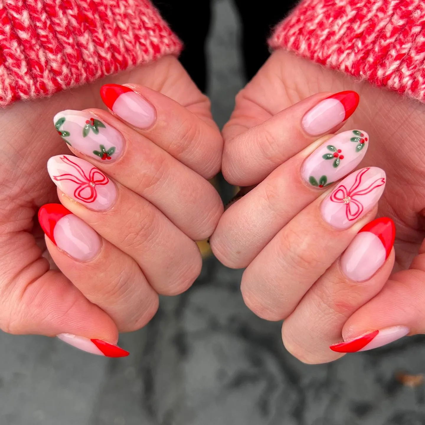 Τα 10 ωραιότερα nail art για να υποδεχτείς τα Χριστούγεννα όπως τους αξίζει