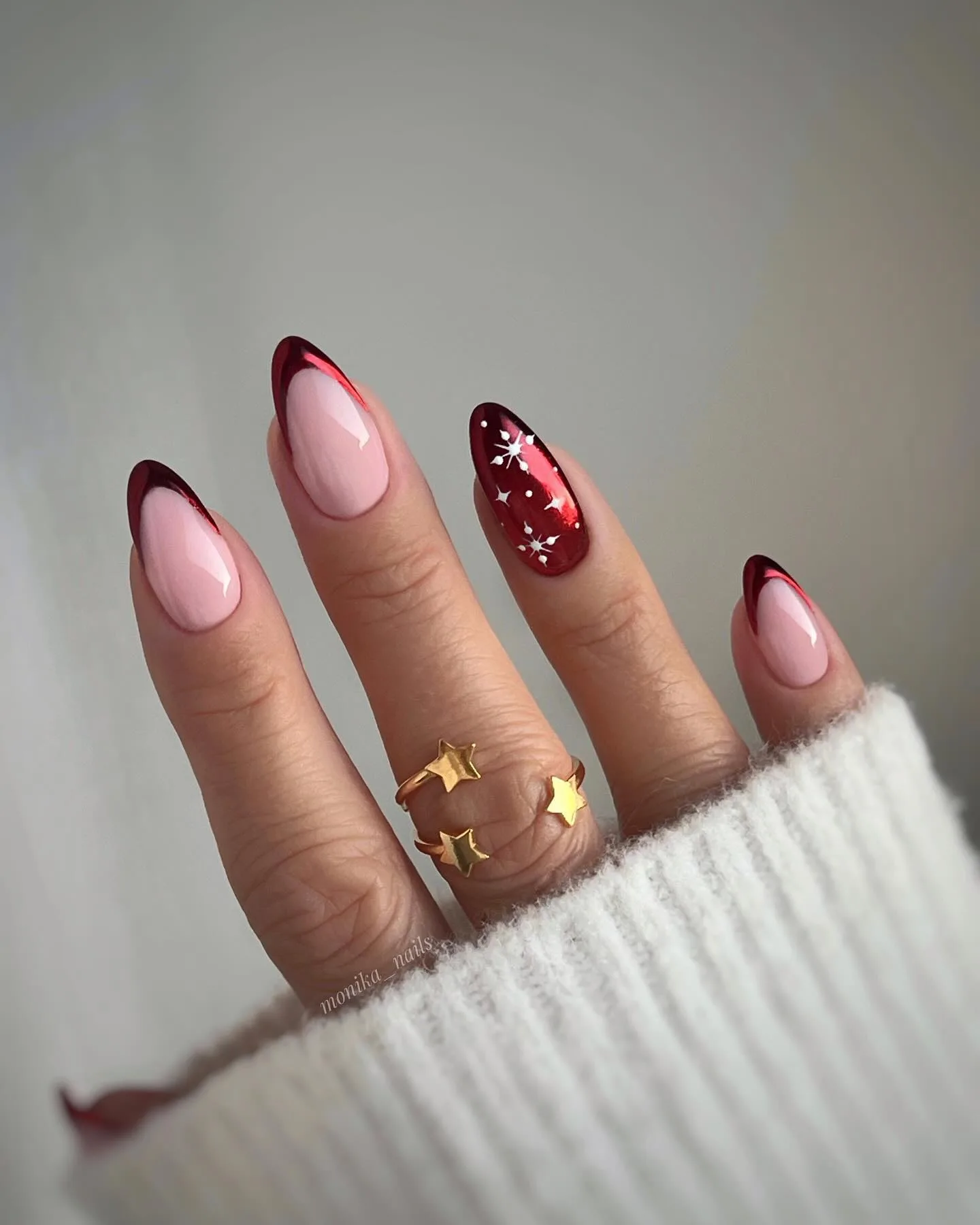 Τα 10 ωραιότερα nail art για να υποδεχτείς τα Χριστούγεννα όπως τους αξίζει