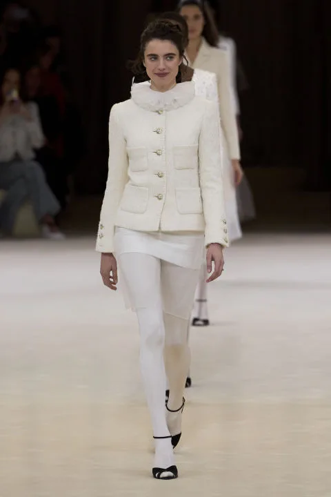 Chanel Couture Spring 2024: Μια ανάλαφρη συλλογή με έμπνευση από το μπαλέτο