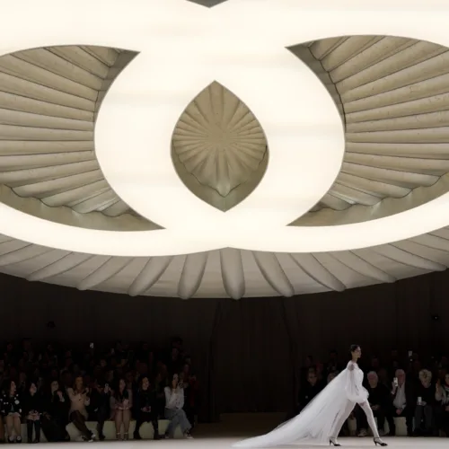 Chanel Couture Spring 2024: Μια ανάλαφρη συλλογή με έμπνευση από το μπαλέτο