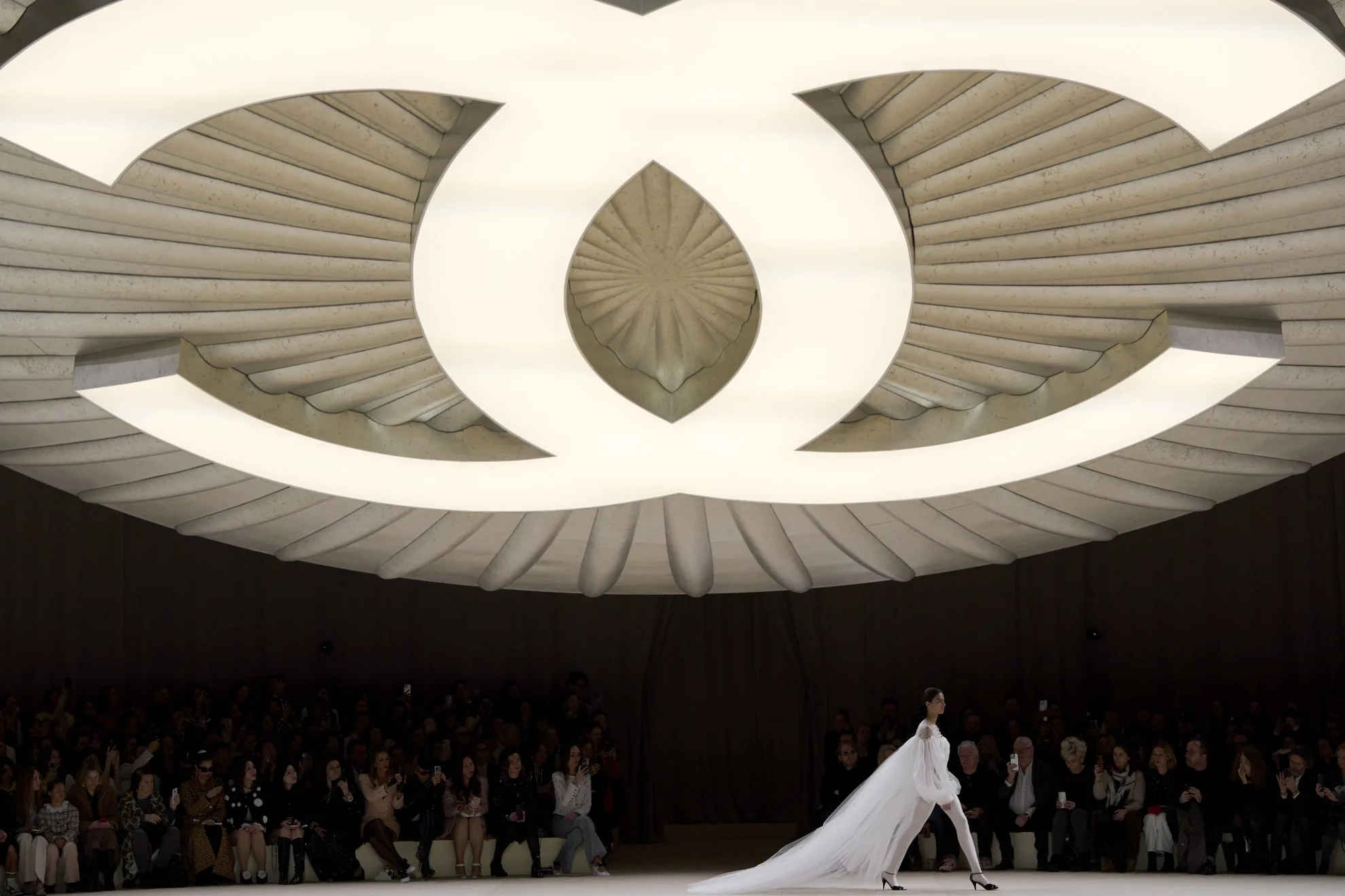 Chanel Couture Spring 2024: Μια ανάλαφρη συλλογή με έμπνευση από το μπαλέτο