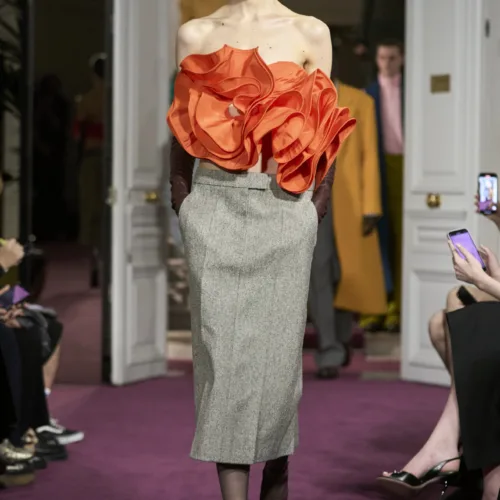 Colorful explosion: Μια θάλασσα από χρώματα στο show Haute Couture S'24 του Valentino