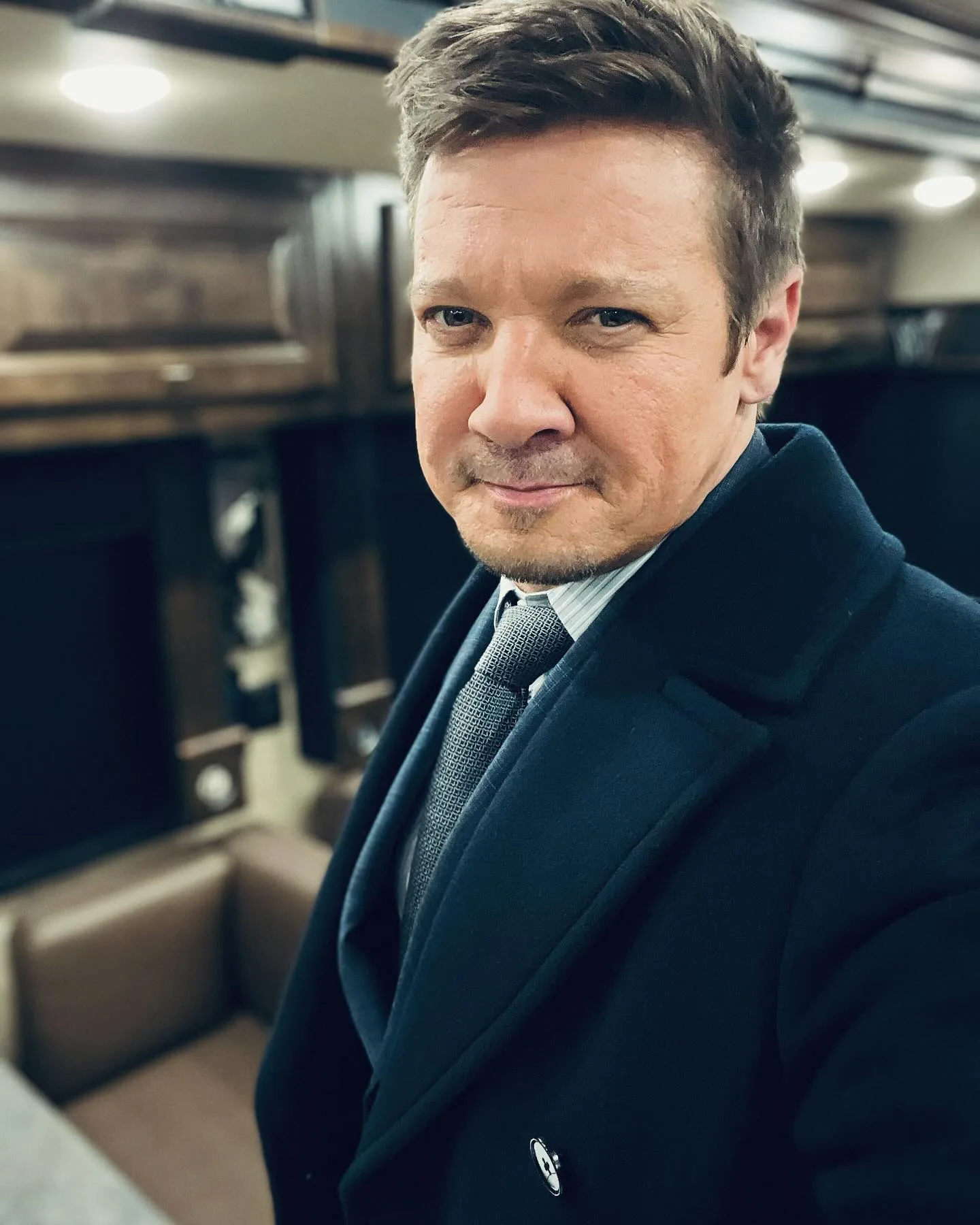 «Επιστροφή στη δράση»: Ο Jeremy Renner επιστρέφει στην υποκριτική ένα χρόνο μετά το ατύχημα