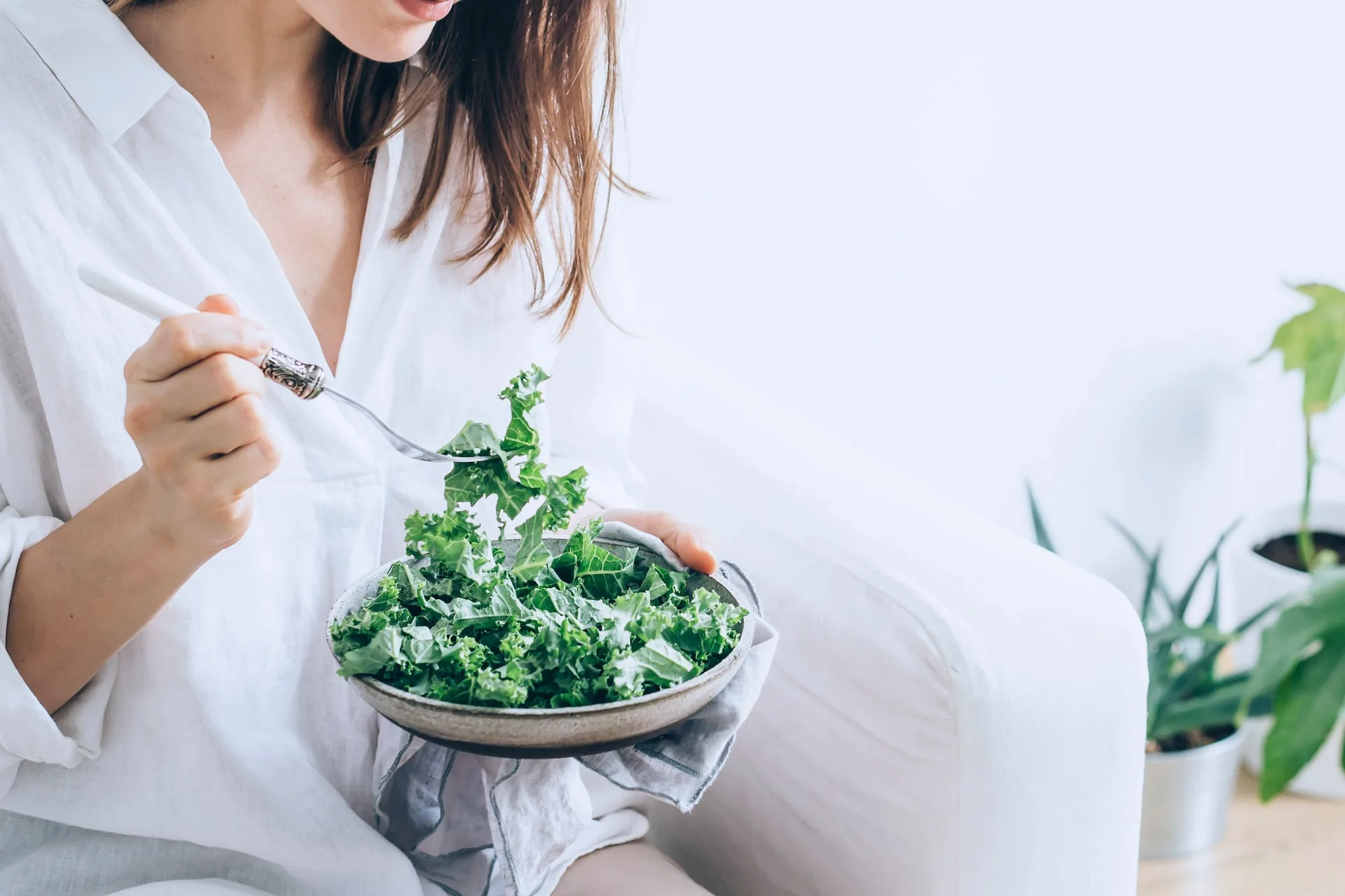 Πράσινα φυλλώδη λαχανικά: 5 facts για ροκα, σπανάκι, σπαράγγια και φύλλα παντζαριού που ωφελούν τον οργανισμό μας