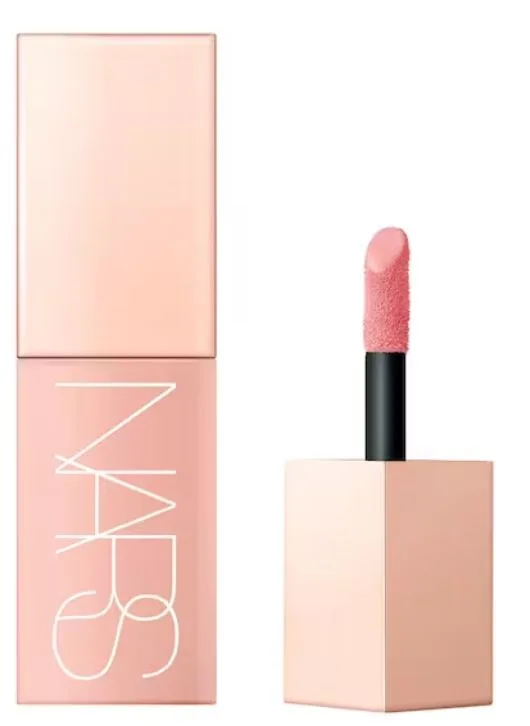 Το Liquid Blush είναι το μυστικό για μια φυσική λάμψη και αυτά είναι τα 5 αγαπημένα μας