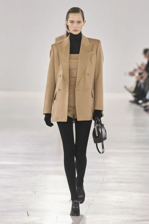 Η συλλογή MaxMara FW24 αντλεί έμπνευση από το Sleepless Nights της Sidonie-Gabrielle Colette