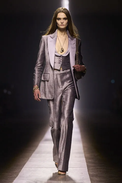 Η glam sexy chic εποχή συνεχίζεται στη συλλογή FW '24 του Tom Ford