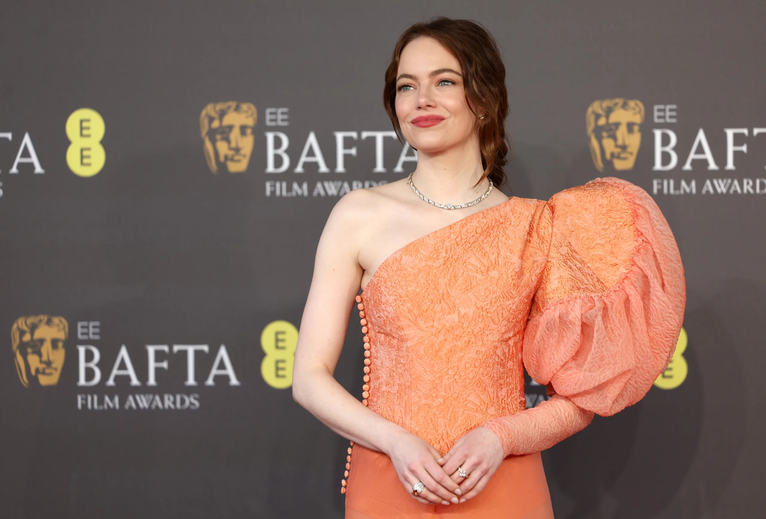 Bafta 2024: Το φετινό red carpet «φιλοξένησε» τα πιο σημαντικά fashion trends της σεζόν