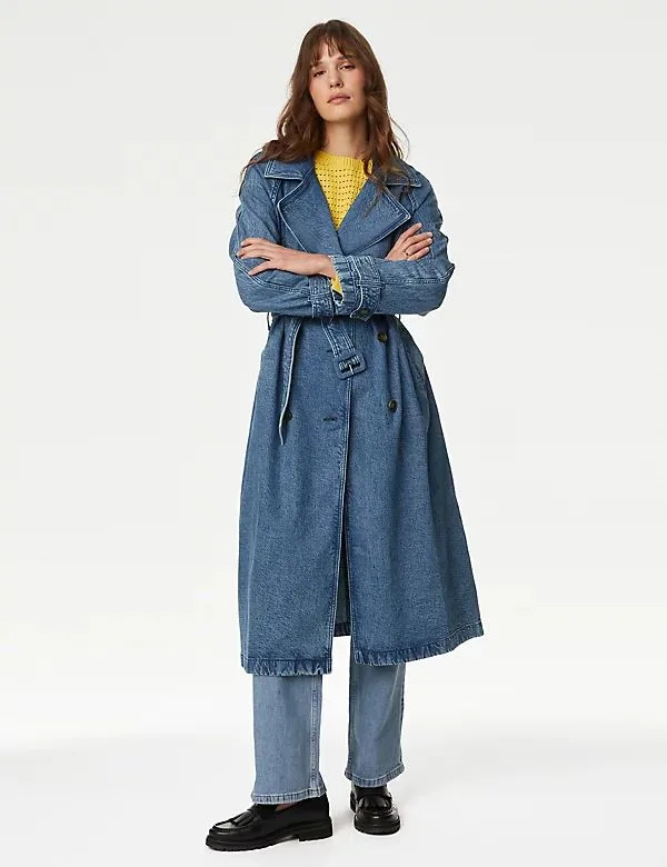 Denim Trench Trend: Η Katie Holmes αναδεικνύει την πιο hot τάση της εποχής