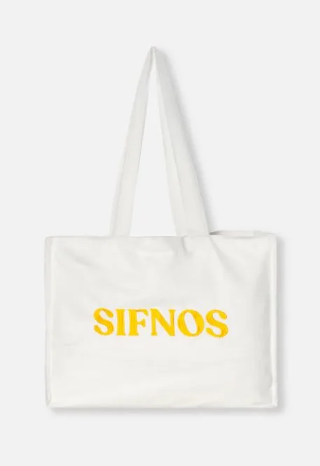 Υφασμάτινη tote bag: Καλώς όρισε το νέο στυλ για τσάντα παραλίας (+4 για να ψωνίσεις)