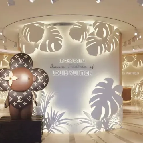Η Louis Vuitton φέρνει μια γλυκιά πολυτέλεια στη Σαγκάη με το πρώτο κατάστημα σοκολάτας στην Κίνα