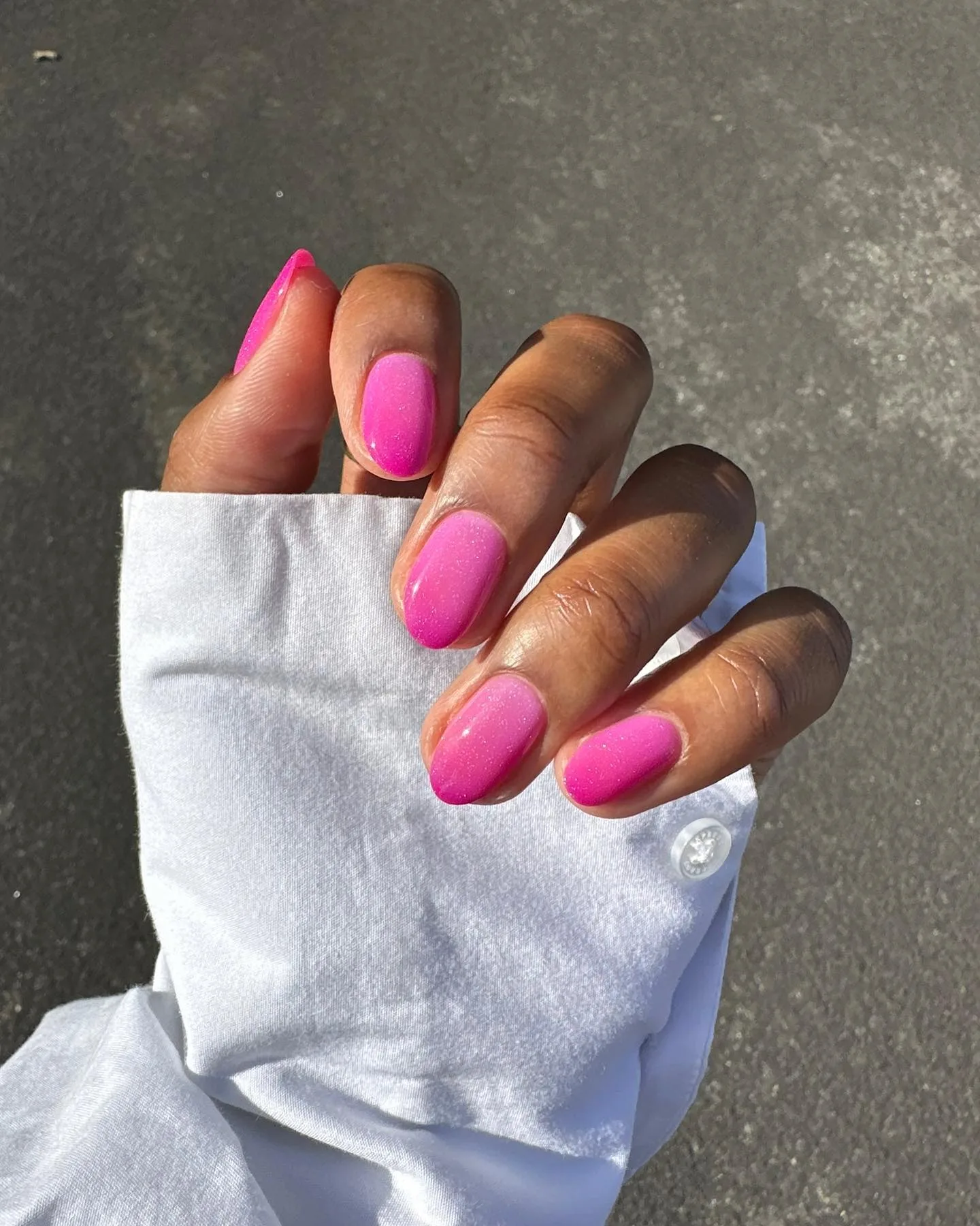 Ροζ Ombré νύχια: Το πιο κομψό mani για να έχεις όλα τα βλέμματα... στα χέρια σου