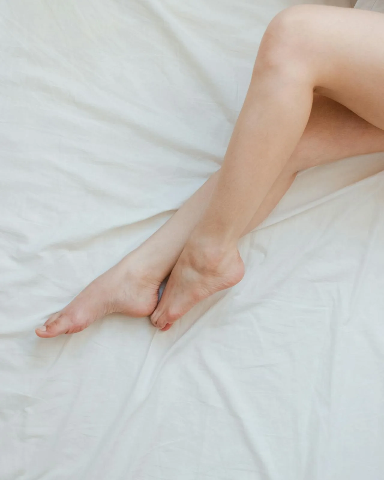 15 απλά μυστικά για να κοιμάσαι καλά όση ζέστη κι αν κάνει