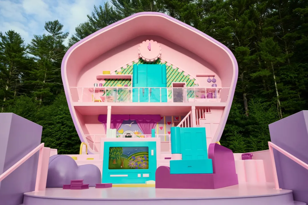 Polly pocket house: Το σπίτι σε φυσικό μέγεθος που μπορείς να νοικιάσεις στην Airbnb