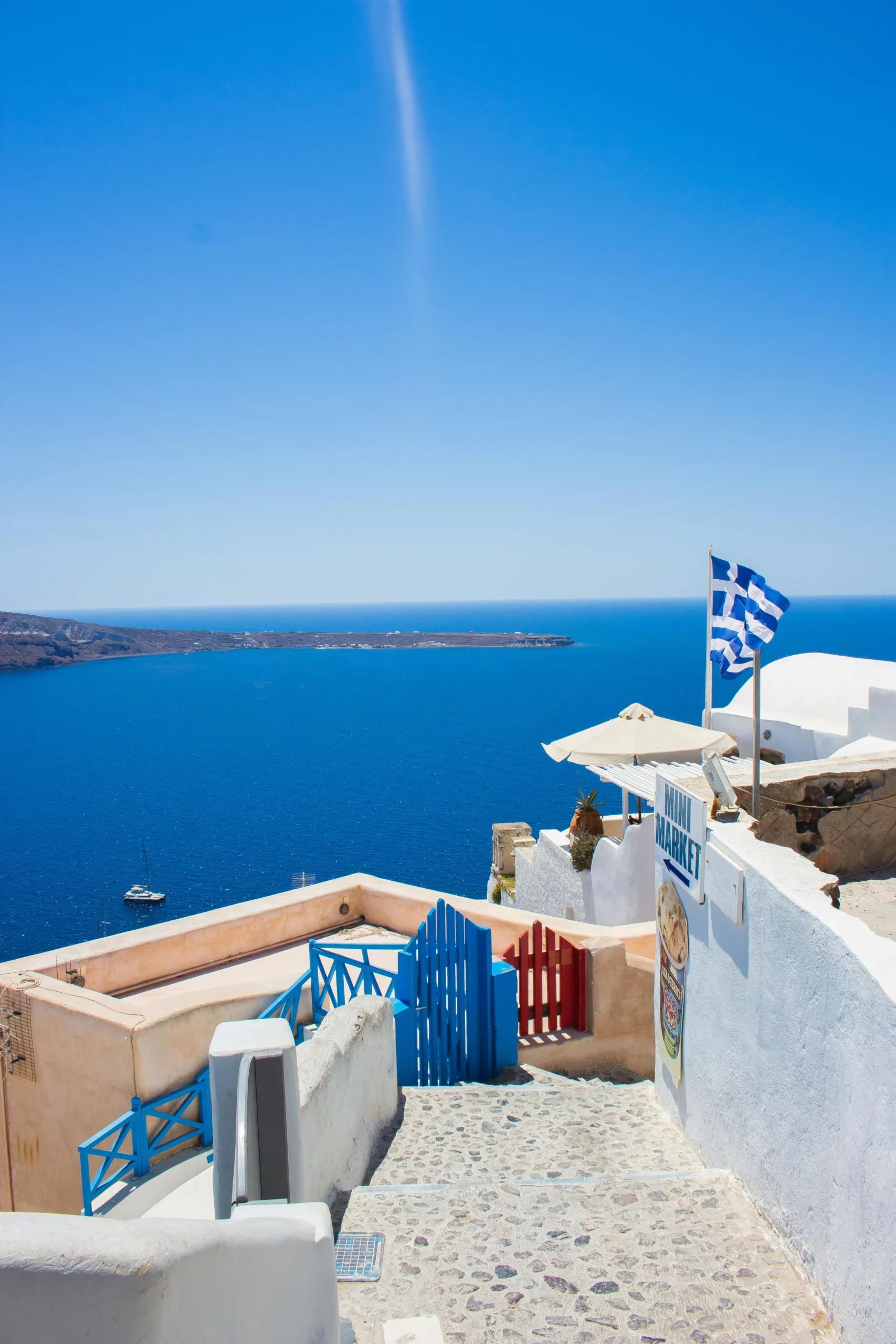 Η Ελλάδα έχει τους πιο φιλόξενους και φιλικούς ανθρώπους στην Ευρώπη σύμφωνα με έρευνα