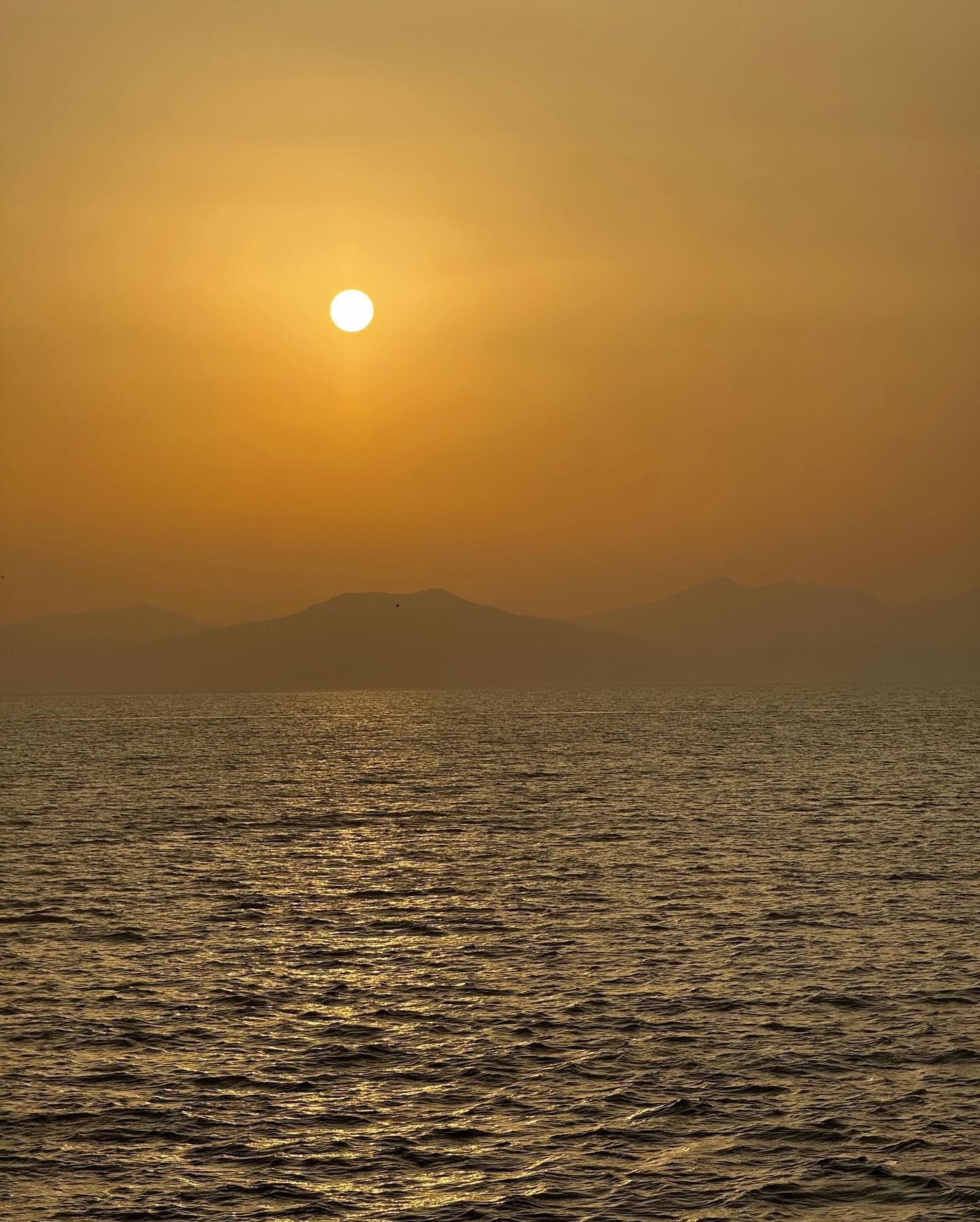 Στην Ελλάδα η Κιμ Καρντάσιαν για τις καλοκαιρινές διακοπές της- Δες τι ανεβάζει στο Instagram