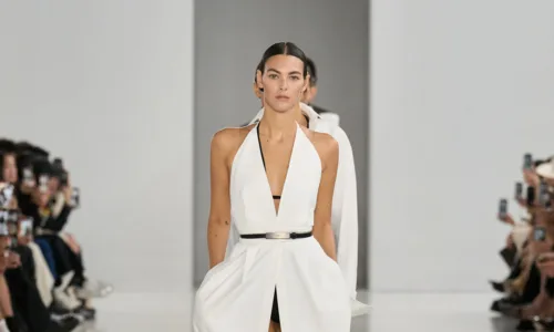 Η συλλογή Max Mara SS ’25 φέρνει την ιδανική σύγχρονη γκαρνταρόμπα στην πασαρέλα