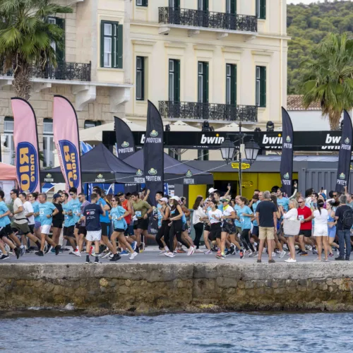 Spetses Mini Marathon 2024: Ρεκόρ συμμετοχών με τις συγκινήσεις και την αγωνιστικότητα στα ύψη