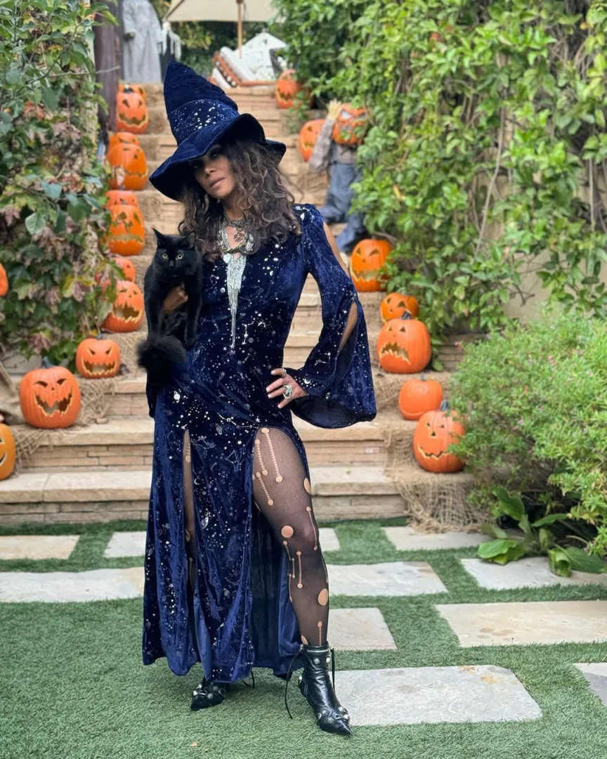 Τα πιο εντυπωσιακά κοστούμια Halloween των celebrities