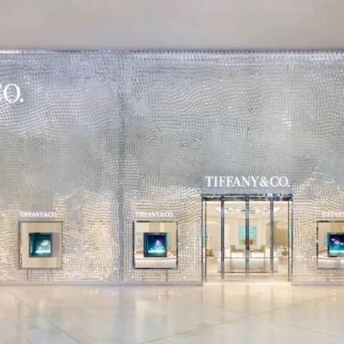 Η Tiffany & Co. επανασχεδιάζει το τεραστίων διαστάσεων κατάστημά της στο Τορόντο