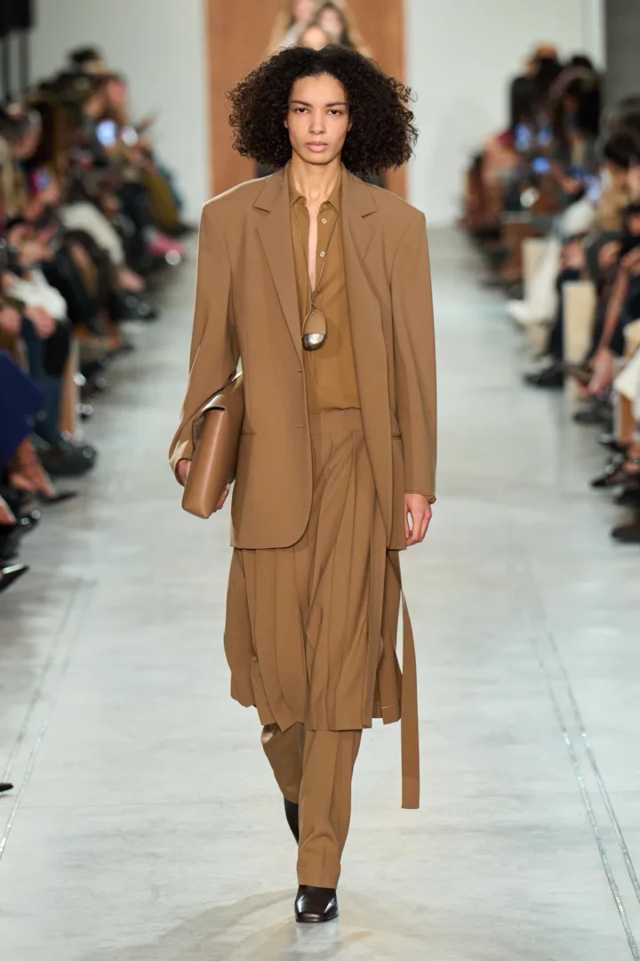 Michael Kors FW '25: Ευελιξία και λειτουργικότητα για όλες τις εποχές