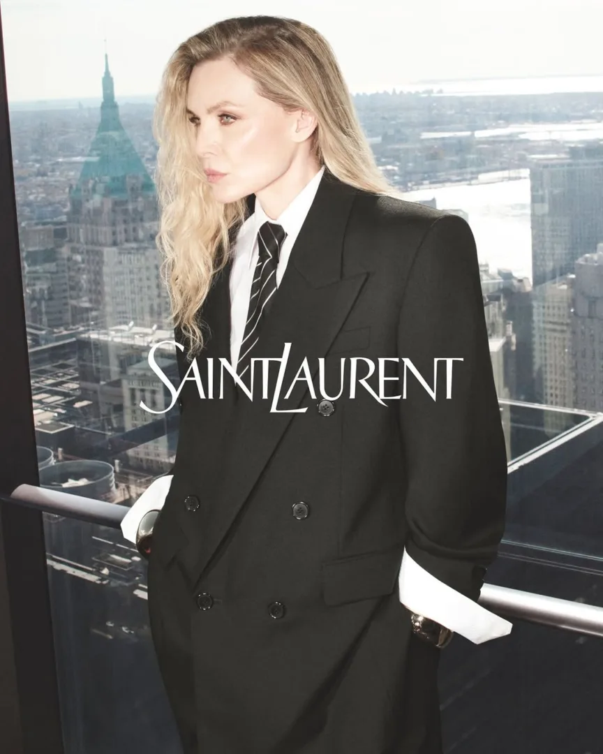 Michelle Pfeiffer: Το νέο πρόσωπο του Saint Laurent με ένα twist Tomboy