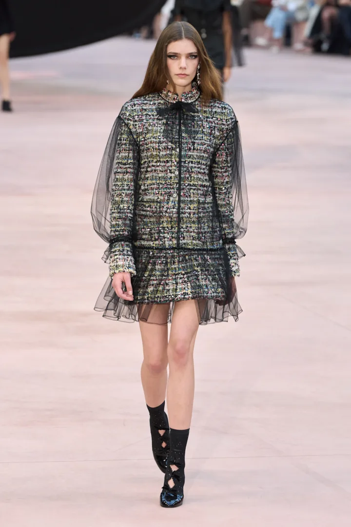 Chanel FW '25: Μετάβαση στη νέα εποχή του Matthieu Blazy