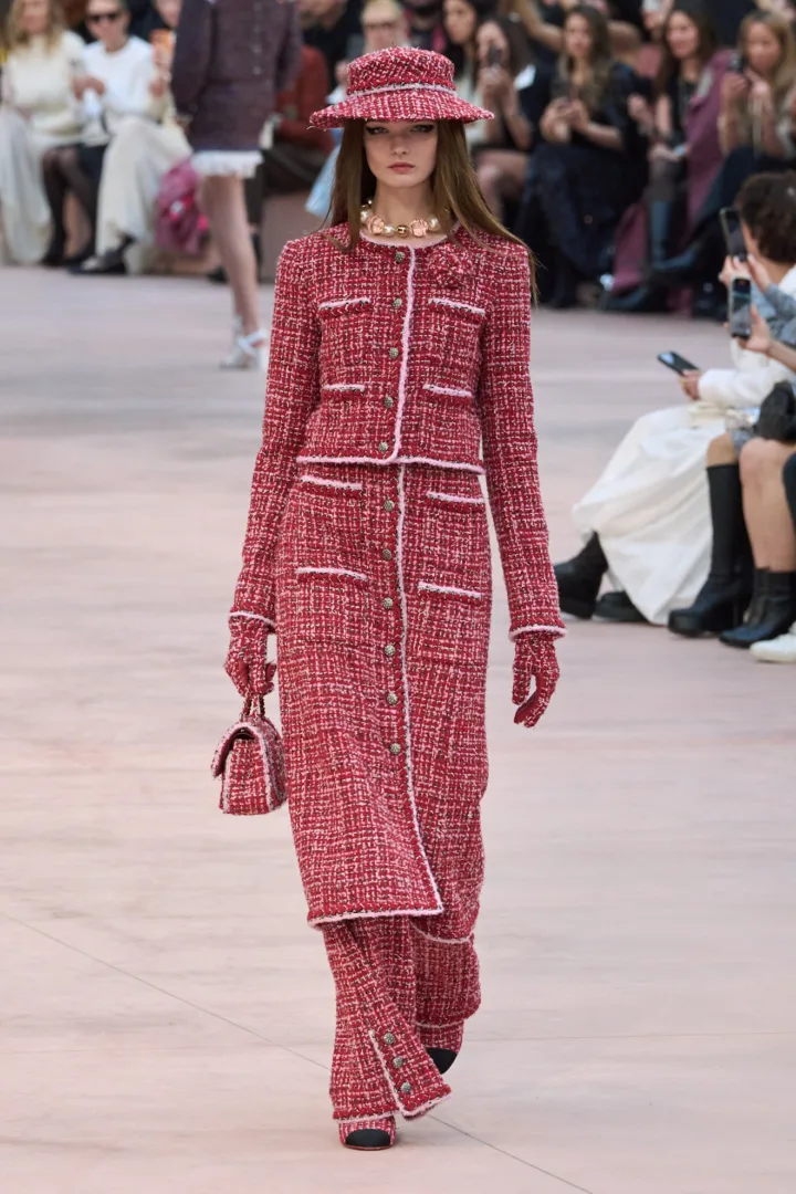 Chanel FW '25: Μετάβαση στη νέα εποχή του Matthieu Blazy