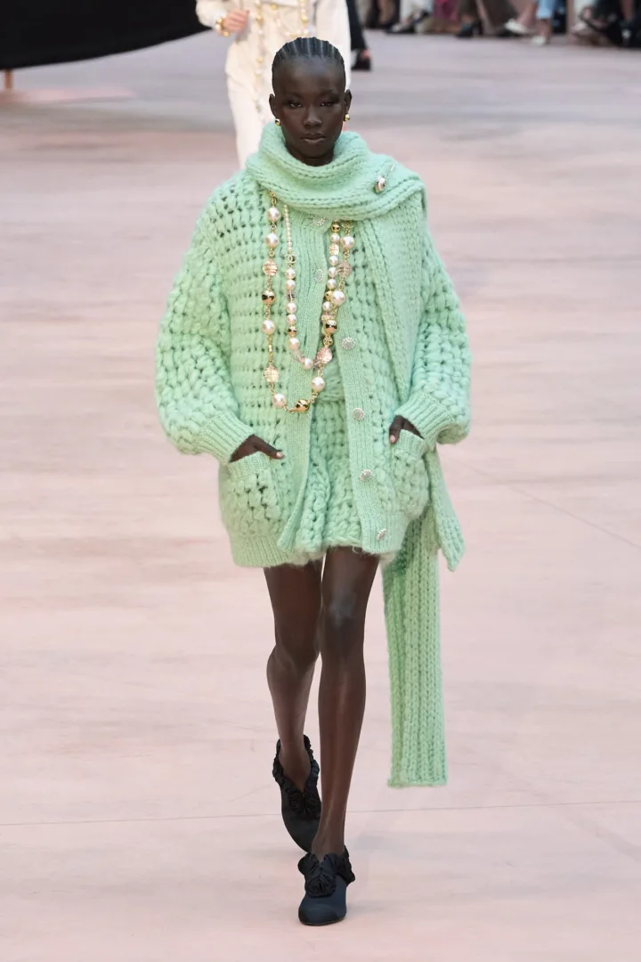 Chanel FW '25: Μετάβαση στη νέα εποχή του Matthieu Blazy