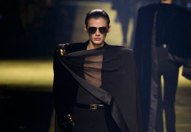 Ωδή στον εμβληματικό couturier Yves Saint Laurent το fashion show του FW'23 στο Παρίσι