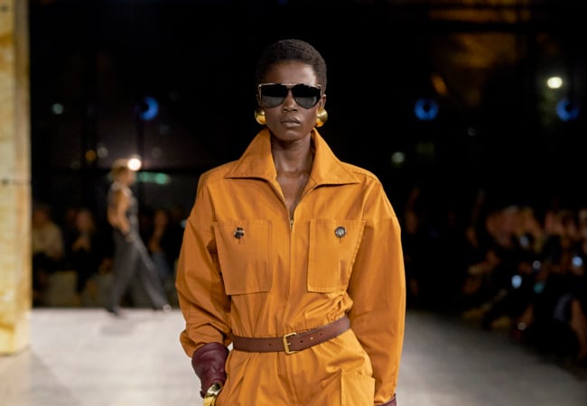 Utility και safari chic με late '70s αέρα ήταν το show για την SS' 24 του Saint Laurent 