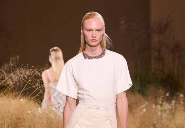 Το finale της Sarah Burton για τον McQueen και η αρχή της Louise Trotter για τον Carven